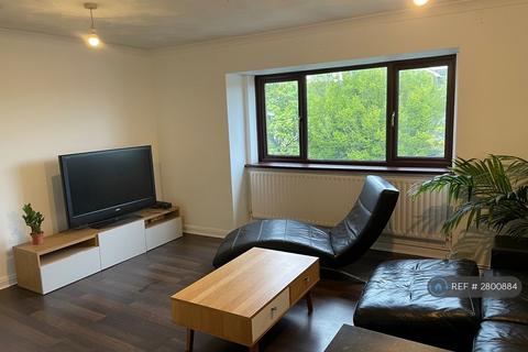 1 bedroom flat to rent, Brunel Court, Swansea, SA1