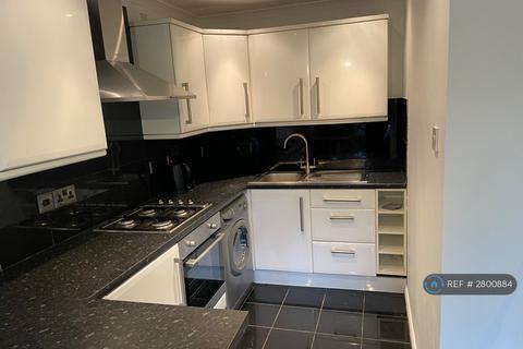 1 bedroom flat to rent, Brunel Court, Swansea, SA1