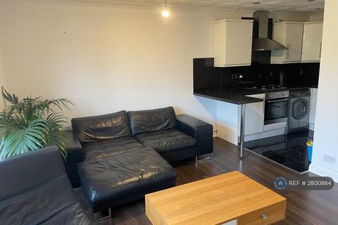 1 bedroom flat to rent, Brunel Court, Swansea, SA1