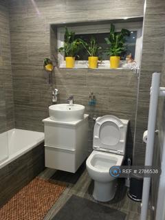 undefined, Staplehurst, Bracknell, RG12