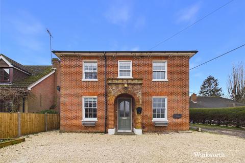 3 bedroom detached house for sale, Basingstoke Road, Riseley, RG7