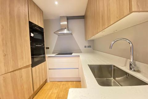 2 bedroom apartment to rent, Castlebar Road, Ealing, Ealing