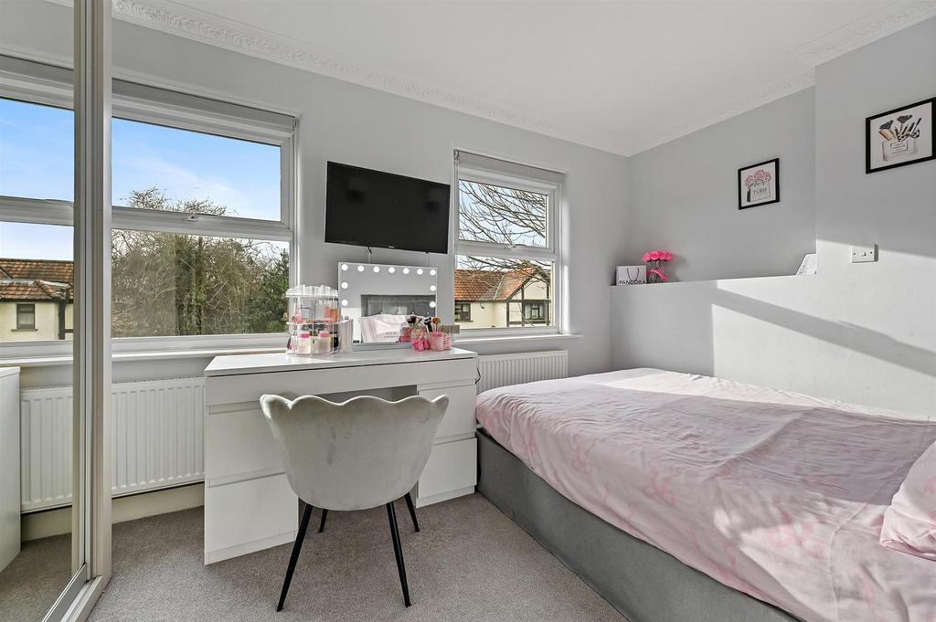 Bedroom 2.jpg