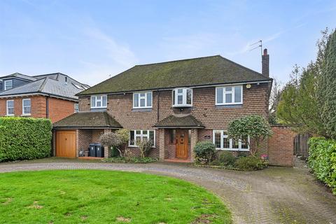 undefined, Dukes Wood Drive, Gerrards Cross, SL9