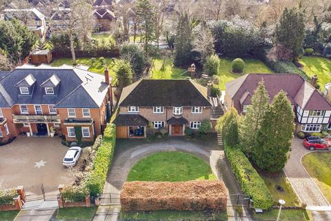 undefined, Dukes Wood Drive, Gerrards Cross, SL9