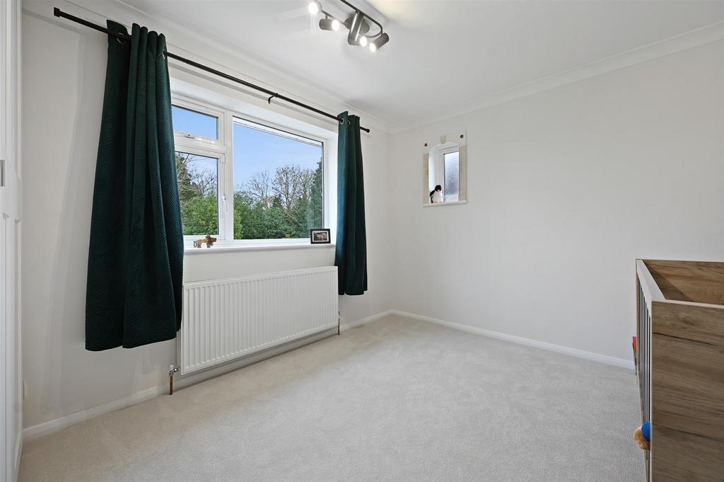 Bedroom 4.jpg