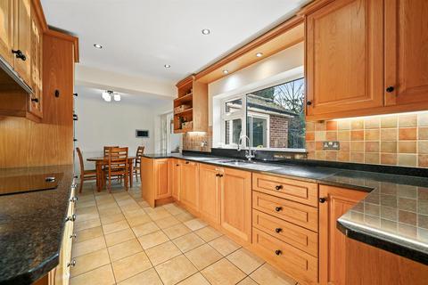 undefined, Dukes Wood Drive, Gerrards Cross, SL9
