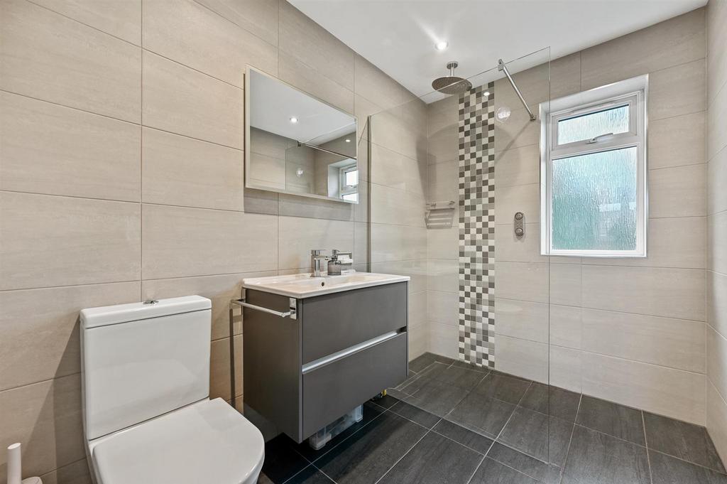 Ensuite.jpg