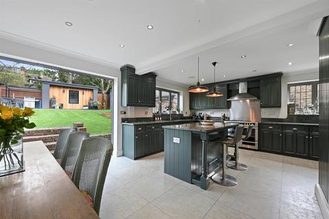 4 bedroom detached house for sale, Linden Drive, Gerrards Cross, SL9