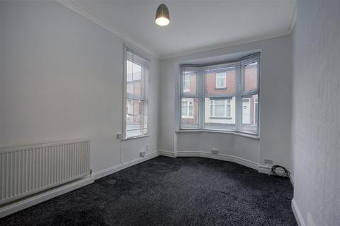 3 bedroom end of terrace house for sale, Welbeck Street, Darlington