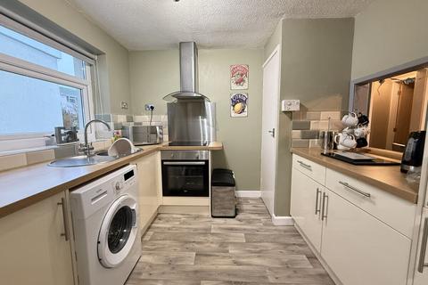 3 bedroom flat for sale, Harbour View, Cemaes Bay, Anglesey, LL67