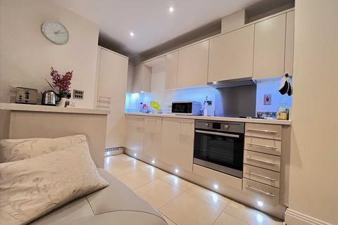 2 bedroom apartment to rent, Maplewood Court, 49 Woodthorpe Road, Ashford