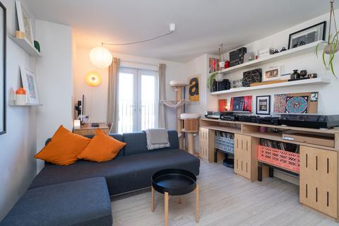 2 bedroom flat for sale, 21/8 Stanwell Street, Edinburgh, EH6 5NG