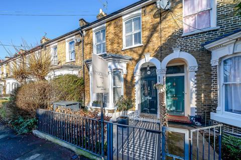 4 bedroom terraced house for sale, Edric Road, London SE14