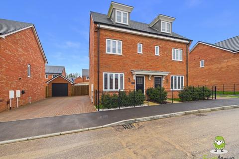 Greenkeepers Avenue, Basingstoke, Hampshire, RG23