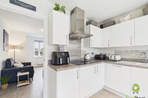 3 bedroom semi-detached house for sale, Greenkeepers Avenue, Basingstoke, Hampshire, RG23