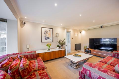 4 bedroom detached house for sale, Crail Close, Wokingham, RG41
