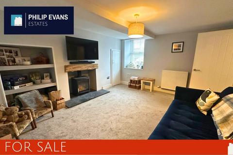 3 bedroom semi-detached house for sale, Prospect Place, Llanbadarn Fawr SY23