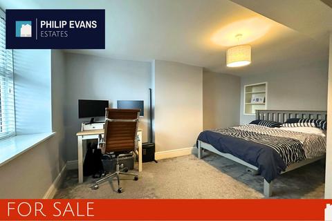 3 bedroom semi-detached house for sale, Prospect Place, Llanbadarn Fawr SY23