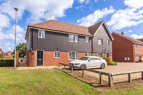 2 bedroom maisonette for sale, Lewis Way, Heybridge, MALDON