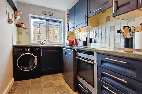 2 bedroom flat for sale, West Street, Kent DA11