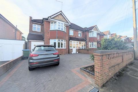 4 bedroom semi-detached house for sale - Pentire Avenue, UPPER SHIRLEY Southampton