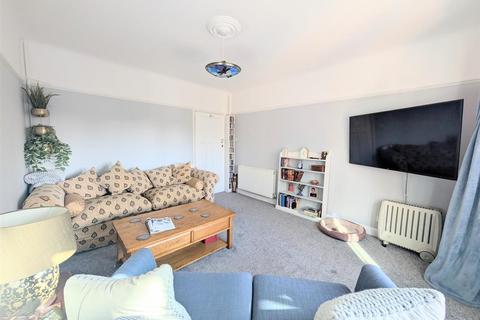 4 bedroom semi-detached house for sale, Pentire Avenue, UPPER SHIRLEY Southampton