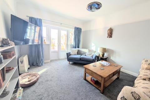 4 bedroom semi-detached house for sale, Pentire Avenue, UPPER SHIRLEY Southampton