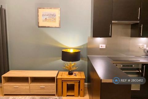 1 bedroom flat to rent, Cathcart Place, Edinburgh, EH11