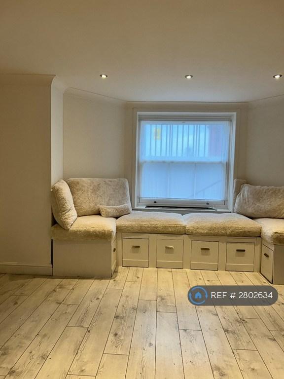 Living Room - Window Seat