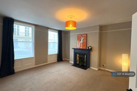 2 bedroom flat to rent, Devonshire Place, Brighton, BN2