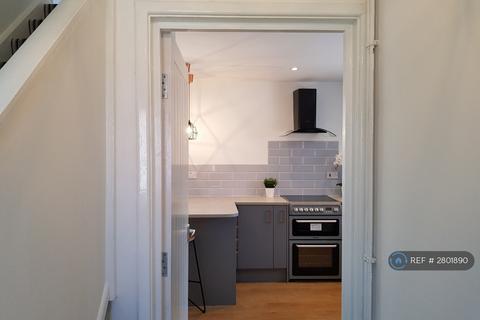 4 bedroom end of terrace house to rent, Rudhall Grove, Bristol, BS10
