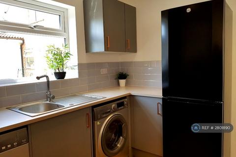 4 bedroom end of terrace house to rent, Rudhall Grove, Bristol, BS10