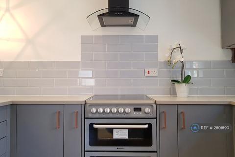 4 bedroom end of terrace house to rent, Rudhall Grove, Bristol, BS10
