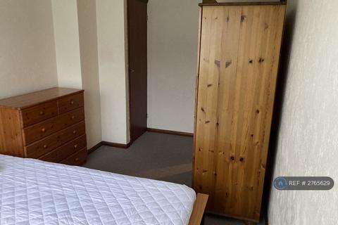 1 bedroom in a house share to rent, Rhodaus Close, Canterbury, CT1