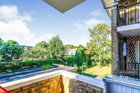 3 bedroom flat to rent, Chiswick, Chiswick, W4
