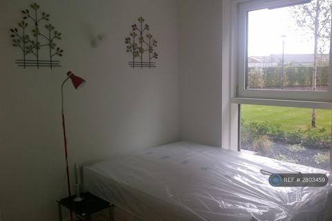 1 bedroom flat to rent, Cardinal Building, Hayes, UB3