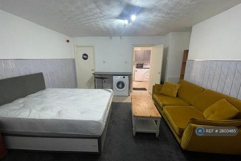 1 bedroom flat to rent, Range Road, Manchester, M16