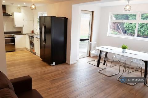 5 bedroom end of terrace house to rent, Tilling Road, Bristol, BS10