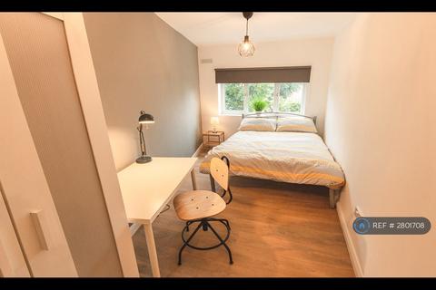 5 bedroom terraced house to rent, Southmead Road, Westbury-On-Trym, Bristol, BS10