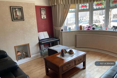 4 bedroom semi-detached house to rent, Farnham Road, Welling, DA16