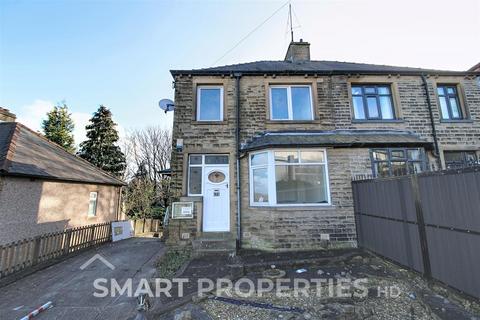 3 bedroom semi-detached house to rent, Nabcroft Lane, Huddersfield HD4