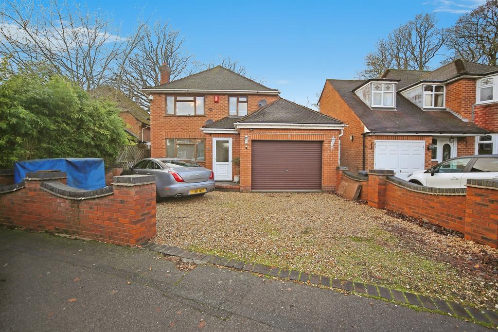 4 bedroom detached house for sale