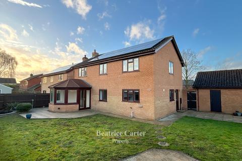 4 bedroom detached house for sale, The Poplars, Bury St. Edmunds IP28