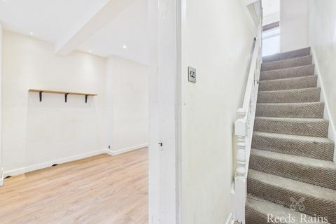 2 bedroom end of terrace house for sale, The Beeches, Hull
