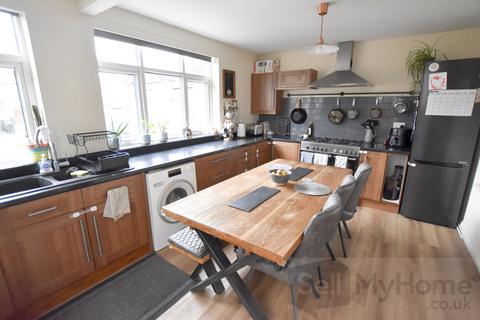 3 bedroom semi-detached house for sale, Eskdale Road, Hinckley, Leicestershire