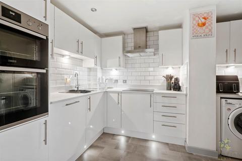 undefined, Swan Lane, Evesham WR11