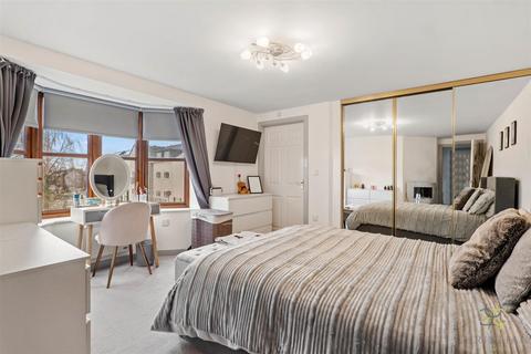 undefined, Swan Lane, Evesham WR11