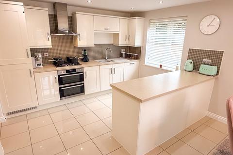 4 bedroom detached house for sale, Blake Road, Hermitage, Thatcham, RG18