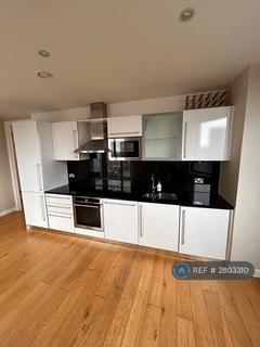 1 bedroom flat to rent, Altyre Road, Croydon, CR0